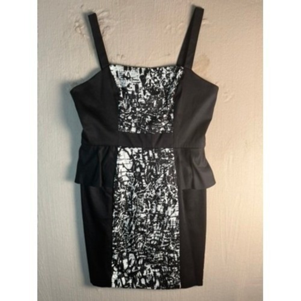 NEW BLACK Saks Fifth Avenue Dress Women 16 Black White NWT Peplum Graphic Sheath